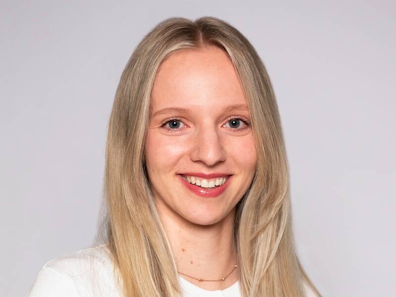 Das Bild zeigt Frau Kiene